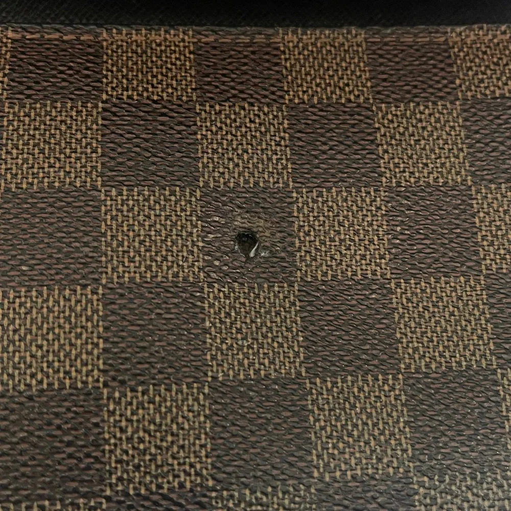 Authentic Louis Vuitton Long Wallet - Picture 9 of 11
